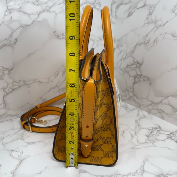 Michael Kors Avril small satchel and wallet - Picture 4 of 14